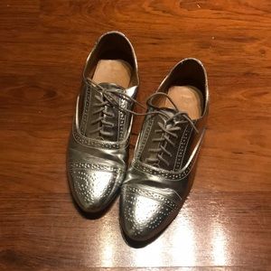 Silver leather J.Crew oxfords/brogues